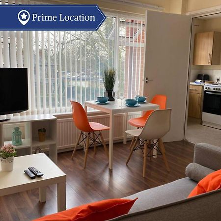 Апартаменты Conveniently Situated 1Bed Apt In Stretford Манчестер Экстерьер фото